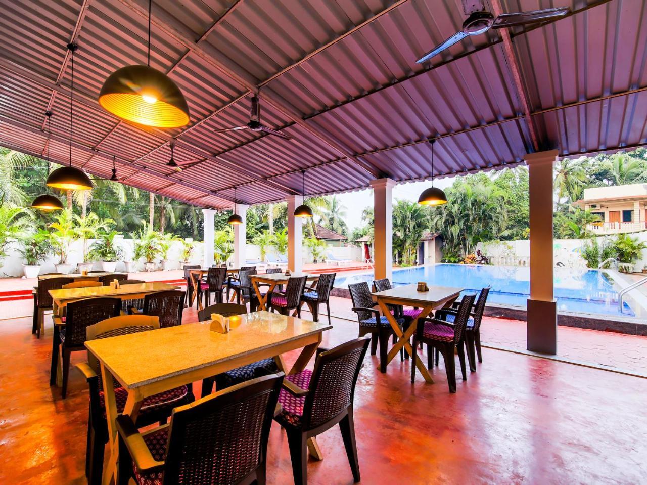 Oyo 22056 Arambol Plaza Beach Resort Eksteriør billede