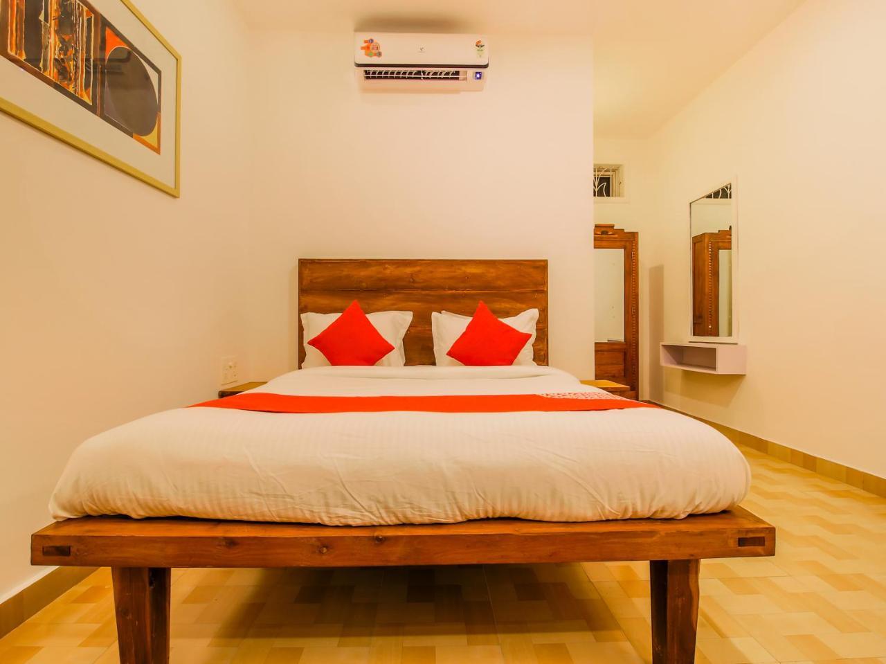 Oyo 22056 Arambol Plaza Beach Resort Eksteriør billede