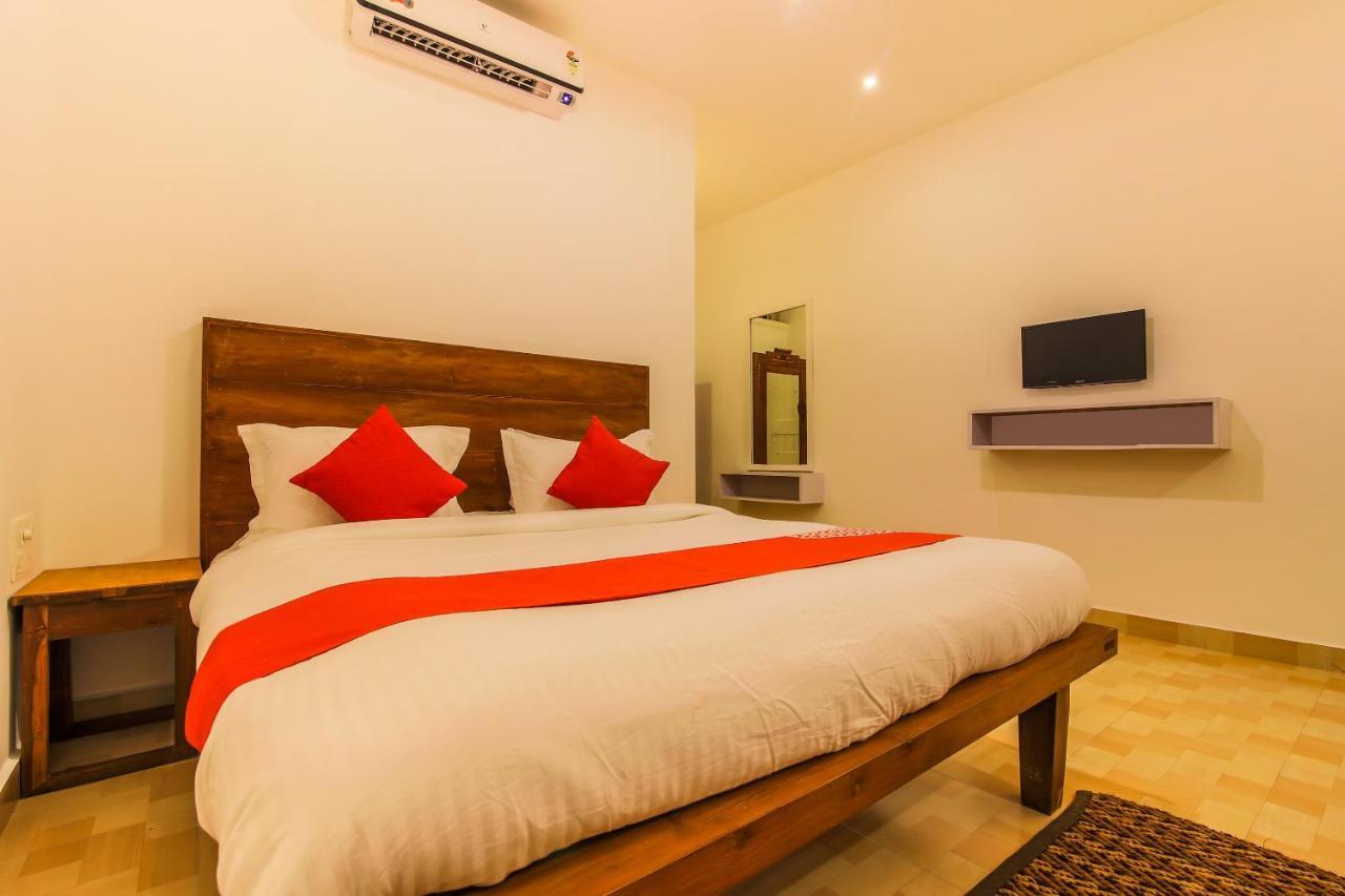 Oyo 22056 Arambol Plaza Beach Resort Eksteriør billede